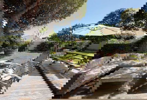 Superbe villa à proximité de la plage et des commerces.