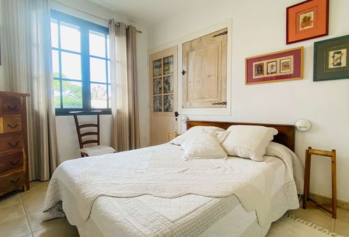 Superb villa with garden - parking near the beach