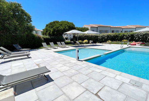 Apartment in Residenz mit Pool, nahe am Meer