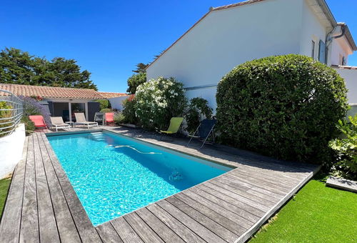 Superbe villa avec piscine à proximité de la mer