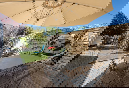 Vous apprécierez cette maison (ancien restaurant La Bicyclette), récemment...