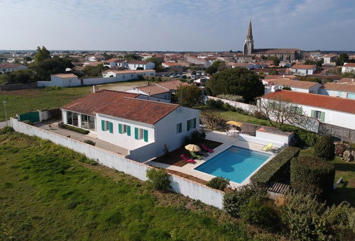 Villa traditional decoration by the sea with a seaview