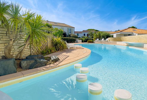 Appartement avec piscine commune et parking