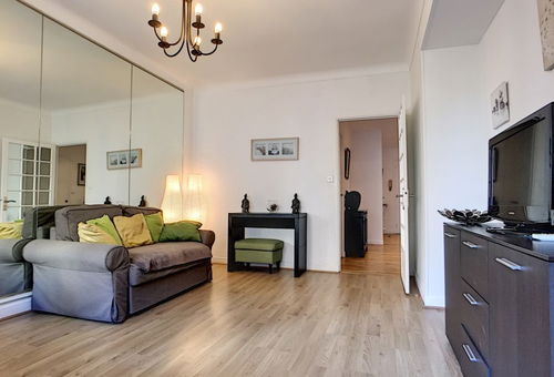 Chic and modern apartment with 2...