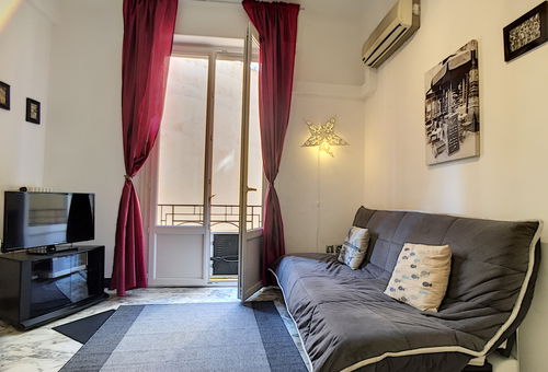 Apartment with 2 bedrooms and quiet...