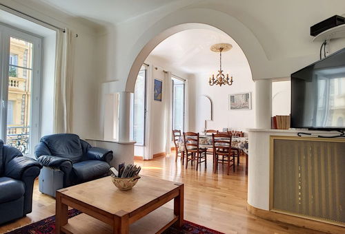 Large apartment with 3 bedrooms for up to 6 people