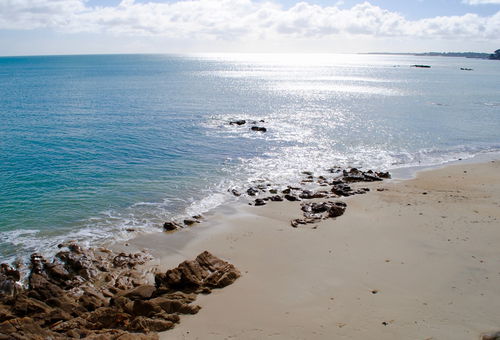 2 steps from the beach...