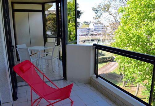 APPARTEMENT DE TYPE 1 PLAGE BENOIT AVEC VUE SUR LE PORT