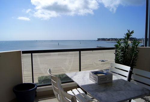 APPARTEMENT DE TYPE 2 - PLAGE BENOIT - FACE MER