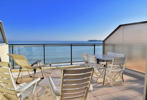 APPARTEMENT A LA BAULE QUARTIER BENOIT 3 PIECES FACE MER