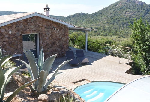 Jolie Maison Avec Piscine.