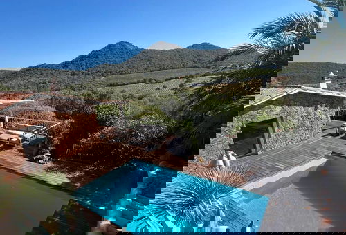 This beautiful stone villa, comfortably equipped for up to 4 people, with...