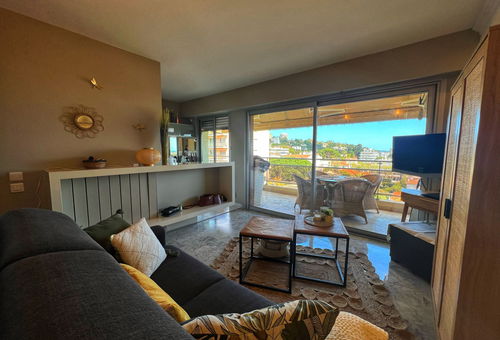 Appartement avec stationnement, terrasse à 10mn des plages