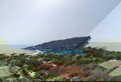 Air conditioned villa, with 2 bedrooms and a sofa bed in the living room, for...