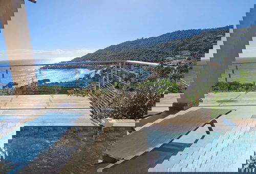 Air conditioned villa, with 2 bedrooms and a sofa bed in the living room, for...