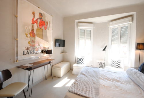 Nice studio in an ideal location 10 minutes walk from the Palace and the beaches