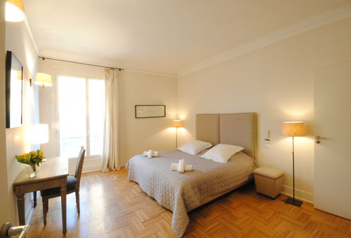BOB1309 Logement famillial centre plages