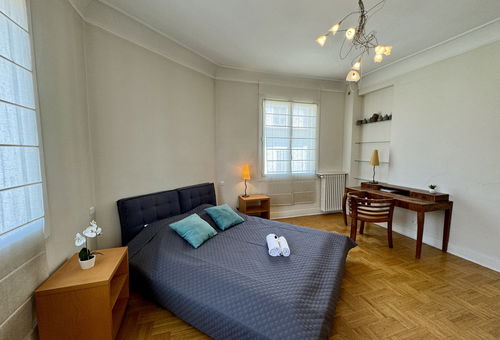 BOB1309 Logement famillial centre plages