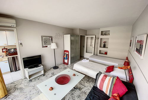 Studio à 150m de la Croisette et des plages