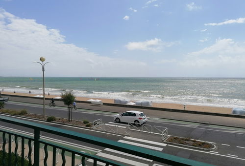 Ave vue mer...