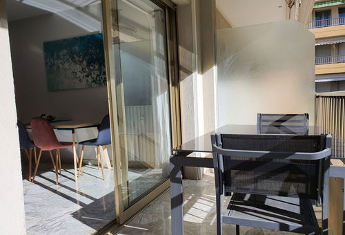 Apartment with parking near the Croisette