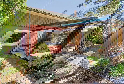 Located close the lake of Lacanau on the Longarisse side. Charming area,...