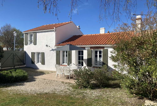 Maison de pays avec jardin clos, proche des commerces et de la plage - L’Epine