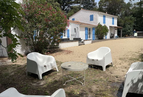 Charmantes Haus mit bewaldetem Garten, 900 m vom Strand Dames entfernt -...