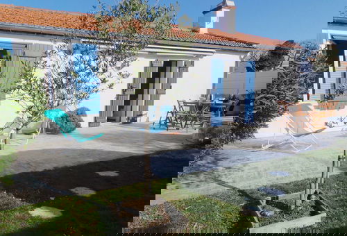 L'Epine (85) - Neighborhood near center and beach
3-room house -...