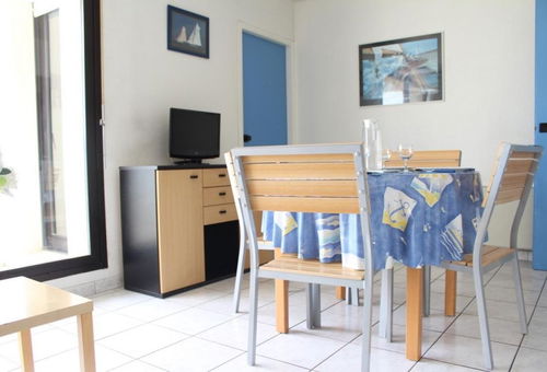 This flat is ideal for your holiday, close to the beach and shops - La Rochelle