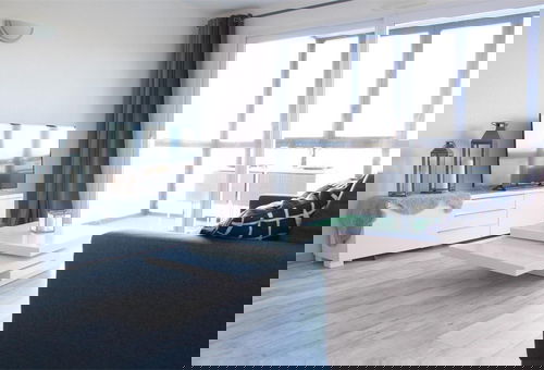 Beautiful flat overlooking Lac des Minimes, close to the beach and shops - La...