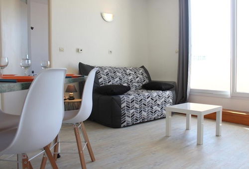 Flat in the heart of Les Minimes, close to the beach and shops - La Rochelle