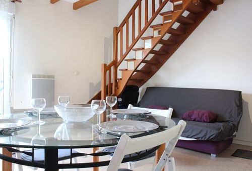 Apartment located in the heart of the Minimes district, close to the beach...