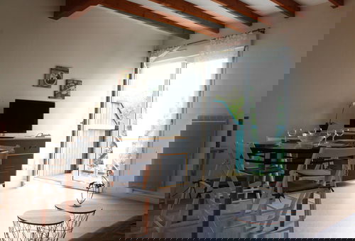 Apartment located in the heart of the Minimes district, close to the beach...