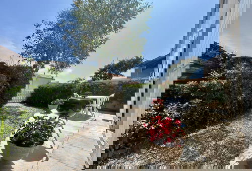 House located in the typical fishing port area, a stone's throw from the town...