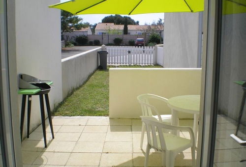 Maison dans un quartier calme, proche des commerces et des pistes cyclables -...