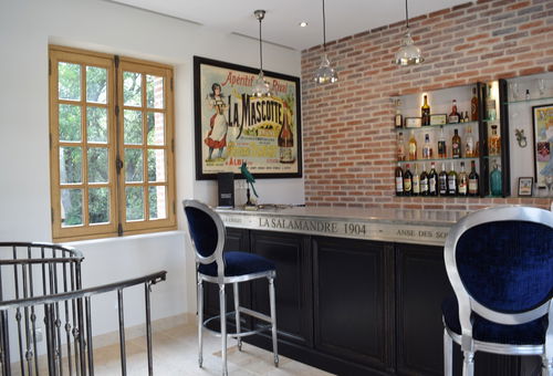 Magnificent villa with a wooden land and sea view, located 30 m from the...