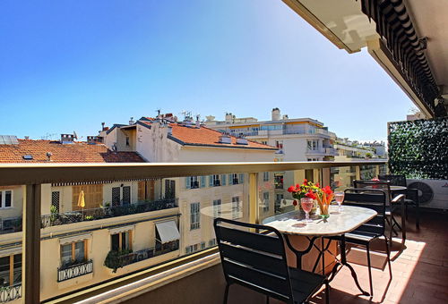 353 /45-20 LA NISSARDE TERRASSE