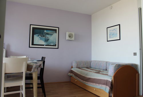 Flat located on the Minimes marina, near the beach and the Parc des Paires -...