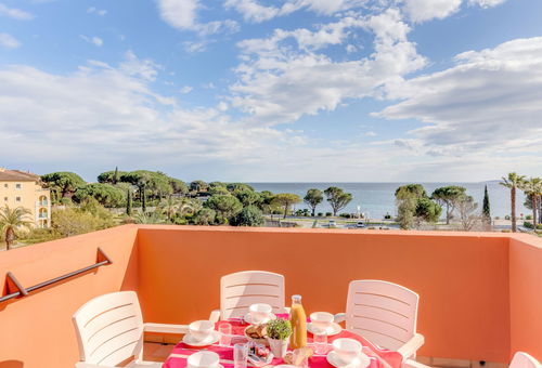 Apartment 2 bedroom Roquebrune-sur-argens