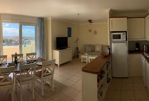 Plage à pieds, place de parking au sous sol, vue mer, deux chambres et grande...