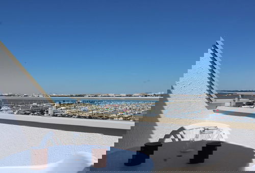 Flat with balcony overlooking the port, close to shops and beach - La Rochelle