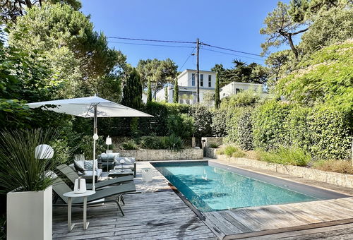 Superb Entirely Renovated Villa, Close To The Tennis Garden In La Baule.