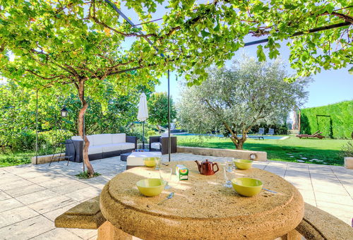 Villa 4 bedroom Cucuron