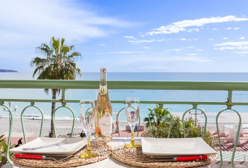 Apartment 2 bedroom Nice