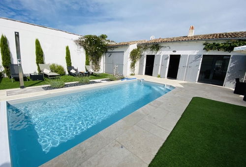 Dans cette villa de charme, chaque espace est parfaitement équipé afin que...