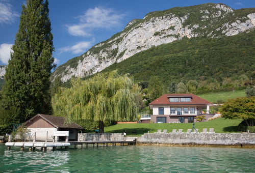 5-star waterfront villa of very high standard for 10 people....