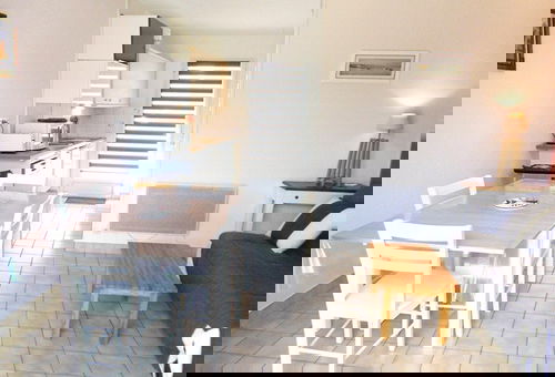 Maisonette with an enclosed garden 200 m from the beach and shops at St...