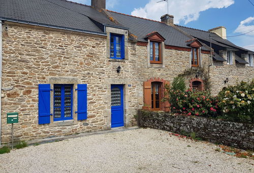Fisherman’s house with enclosed garden in a quiet location, near the Gulf of...