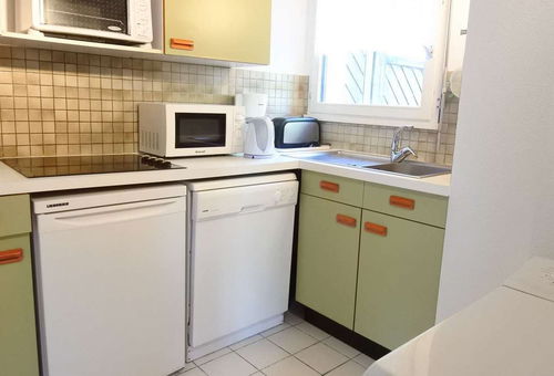Carnac, beach and shops closeby, 4-room house. WIFI included, HEATED SHARED POOL
